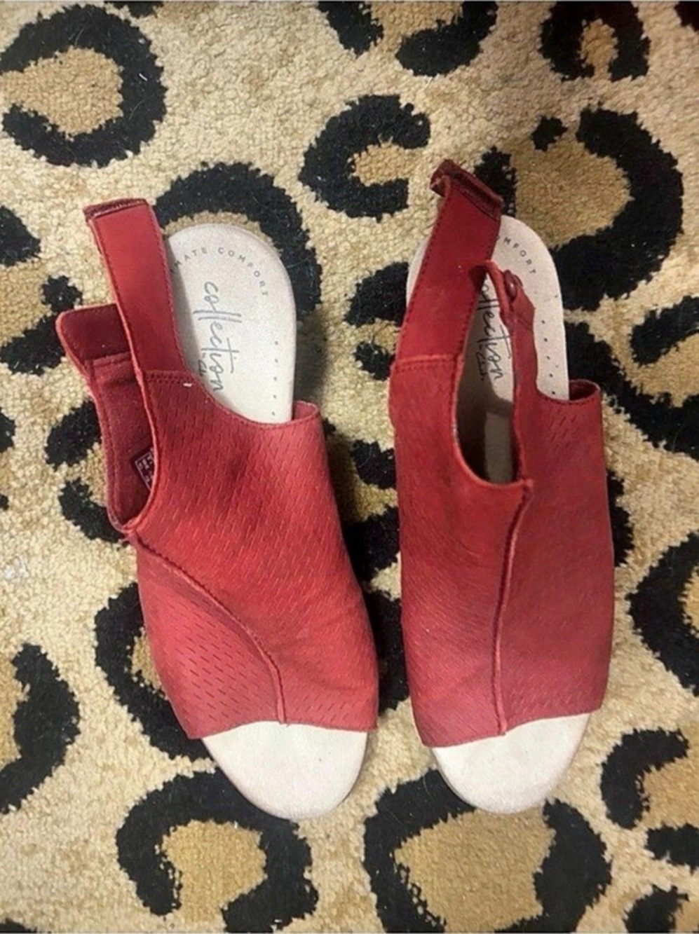 Lot of 3 Clarks Peep Toe Sandals red navy Gray US 8.5